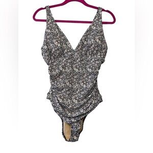 Floral print one piece swimsuit size 10